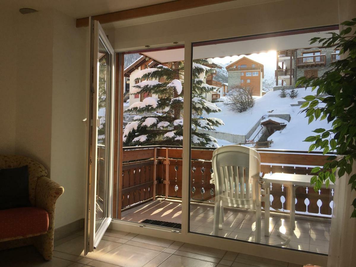 ツェルマットHaus Colmarアパートメント エクステリア 写真