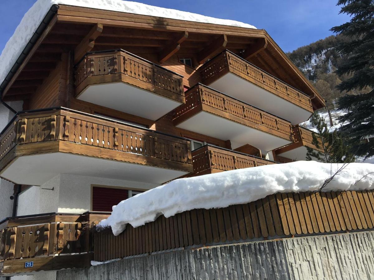 ツェルマットHaus Colmarアパートメント エクステリア 写真